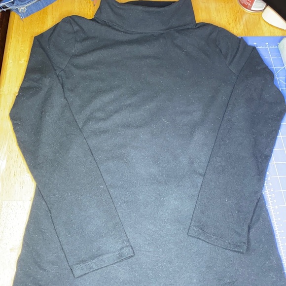 2 sweatshirts black one plane, otherhoodie size 12 - Picture 3 of 4